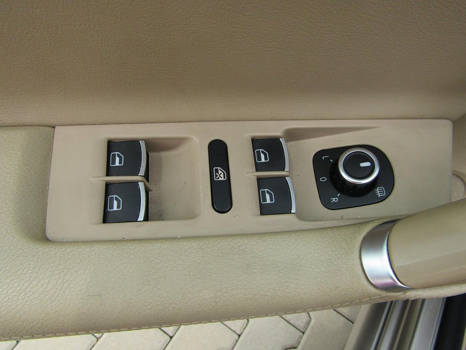Volkswagen Passat 2.0 TDi 