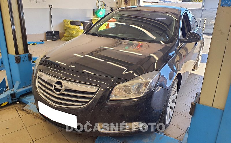 Opel Insignia 1.6T 