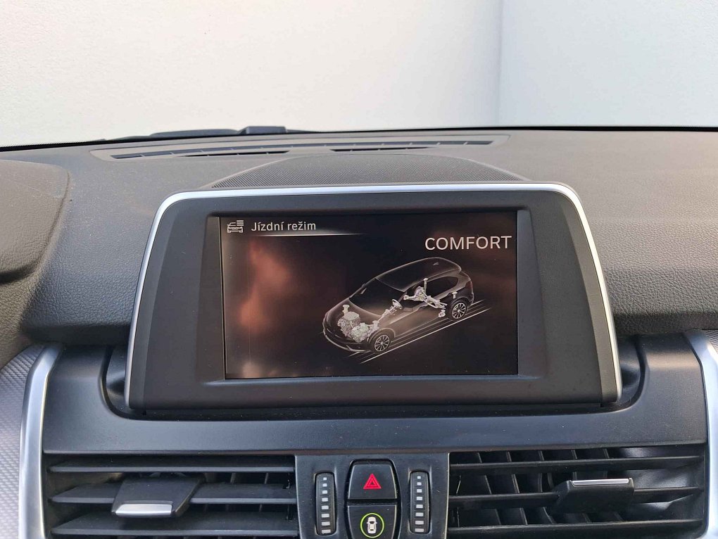 BMW Řada 2 2.0 D  218d