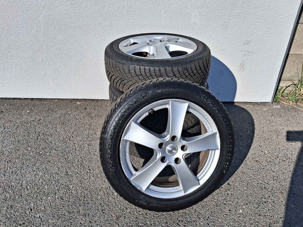 BMW Řada 2 2.0 D  218d
