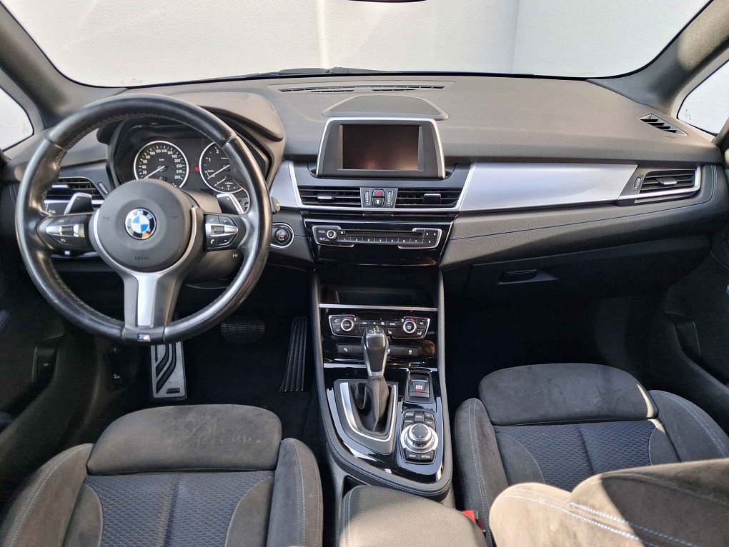 BMW Řada 2 2.0 D  218d