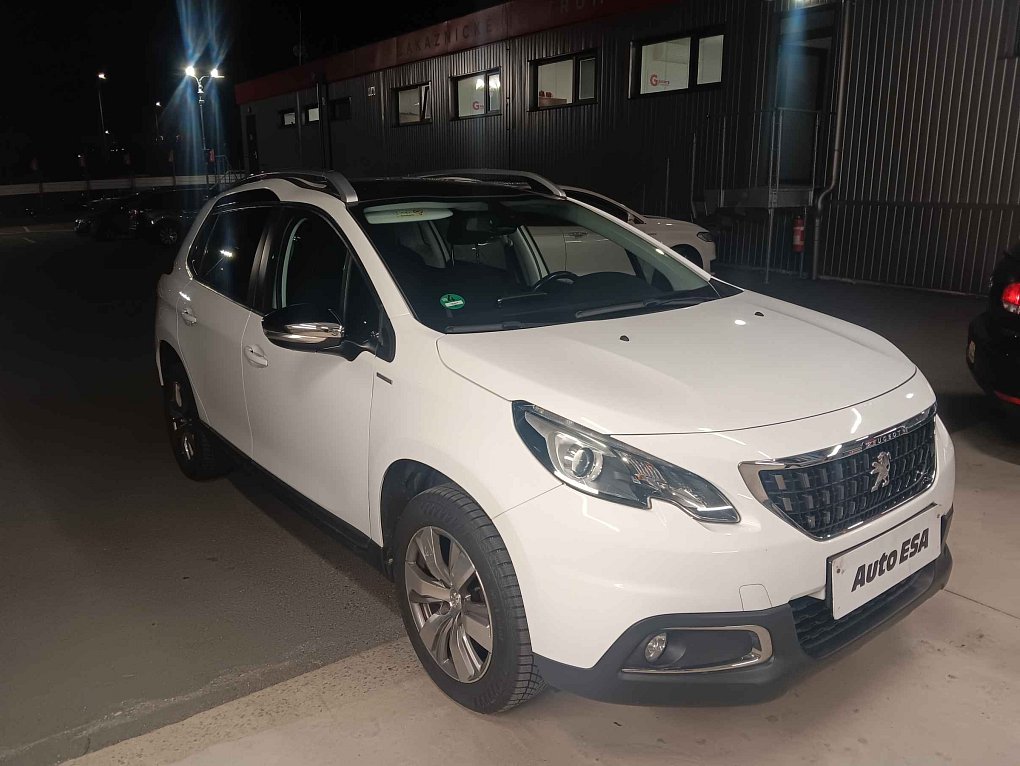 Peugeot 2008 1.2PT 
