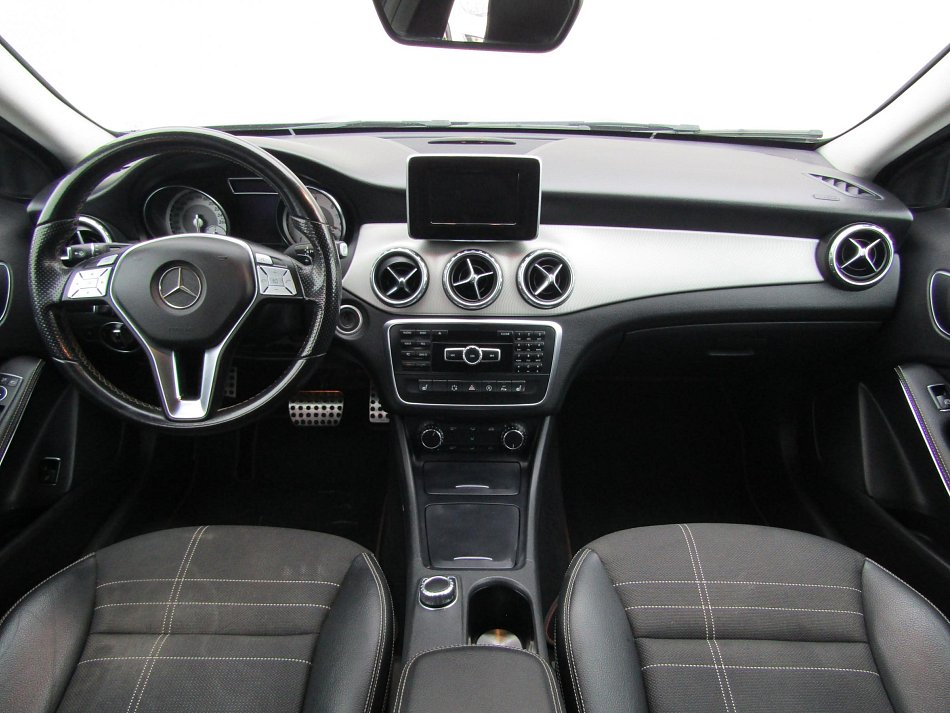 Mercedes-Benz GLA 2.2D 