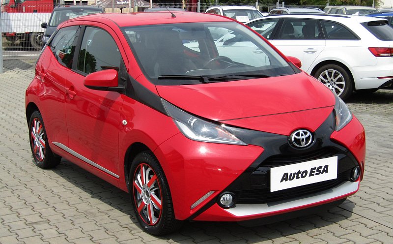 Toyota Aygo 1.0 VVT-i X-play