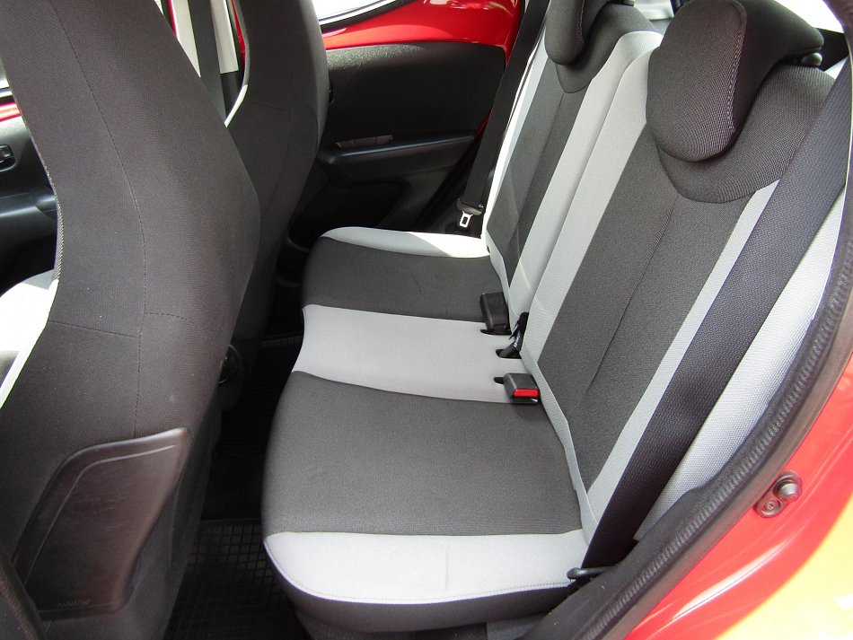 Toyota Aygo 1.0 VVT-i X-play