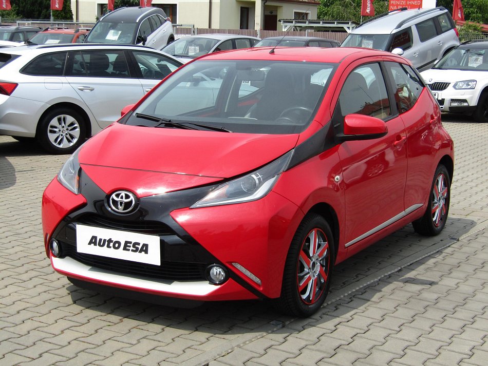 Toyota Aygo 1.0 VVT-i X-play