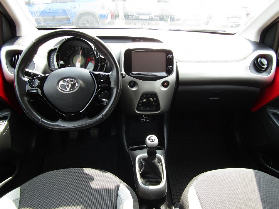 Toyota Aygo 1.0 VVT-i X-play