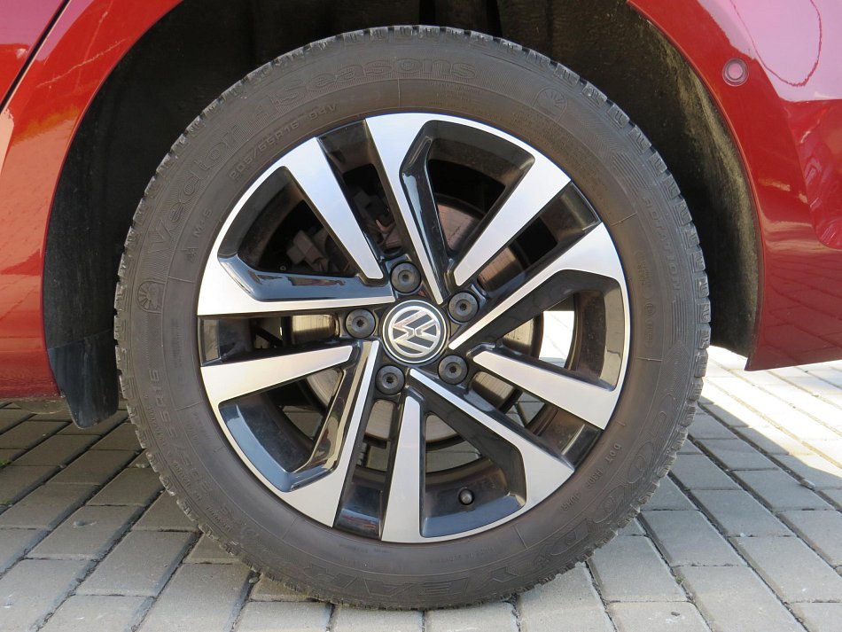 Volkswagen Golf 1.0 TSi IQ Drive