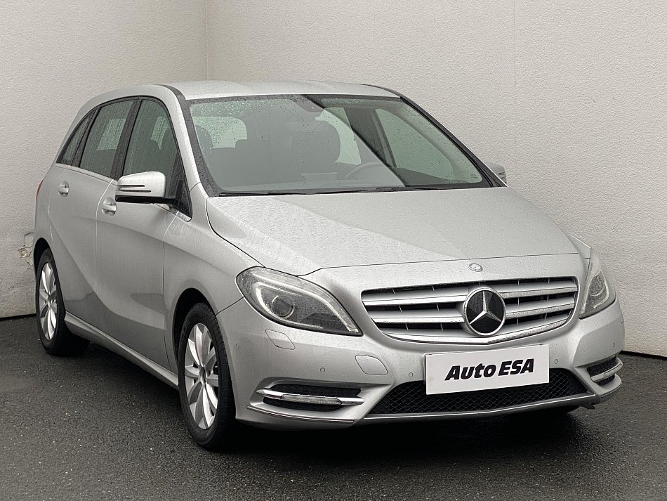Mercedes-Benz Třída B 1.6i  B200