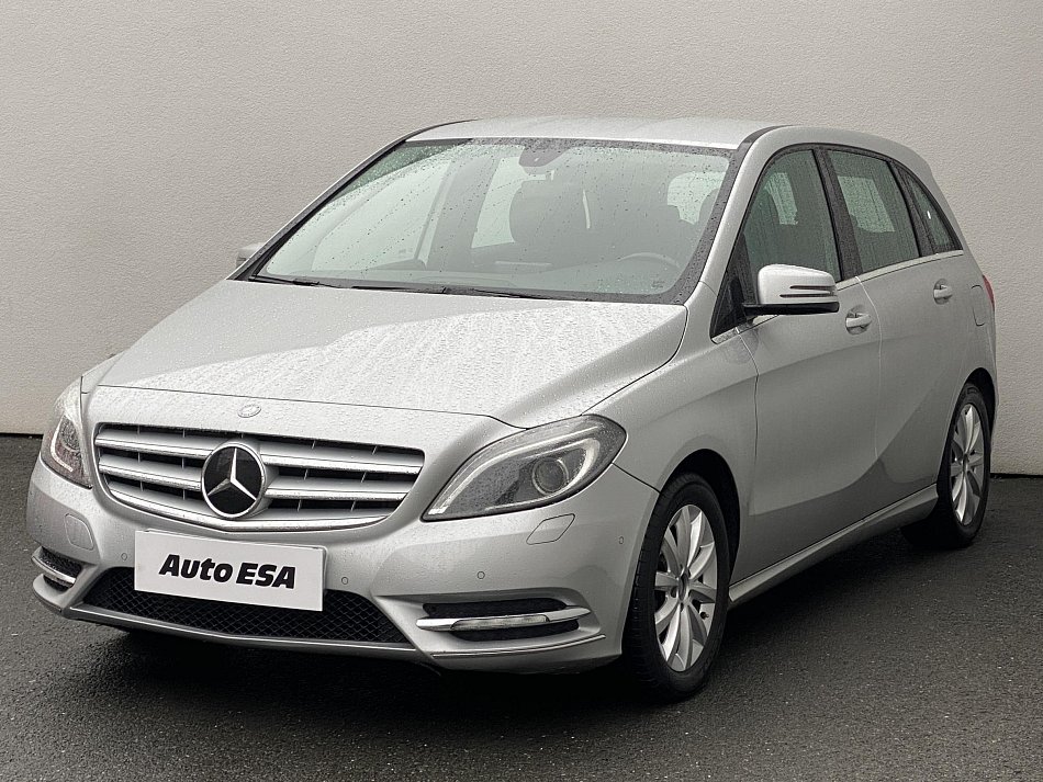 Mercedes-Benz Třída B 1.6i  B200