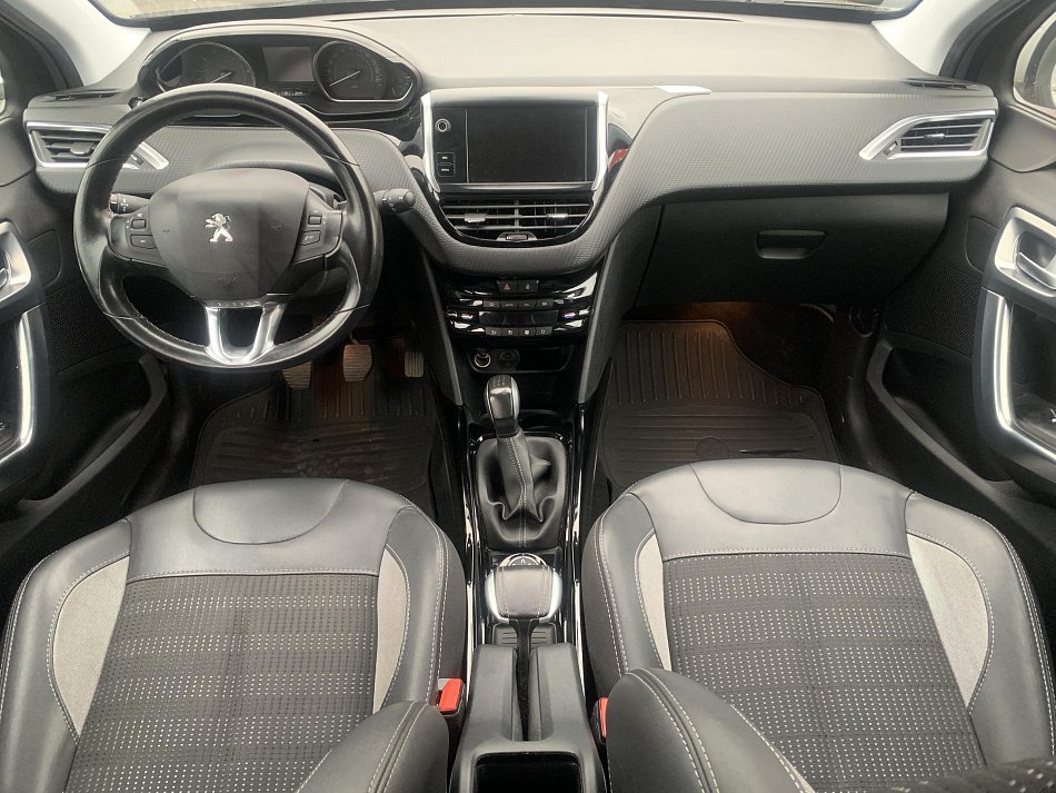 Peugeot 2008 1.2PT Allure