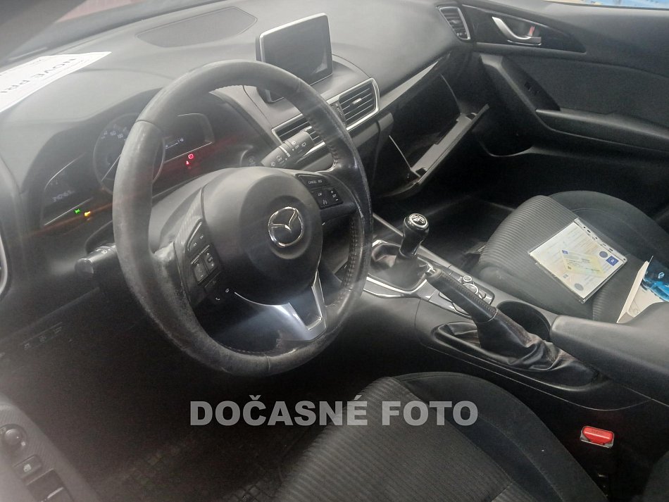 Mazda 3 1.5 i skyactive 