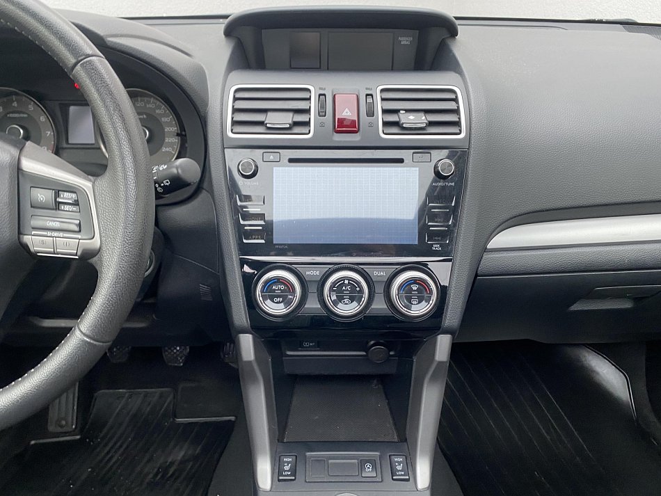 Subaru Forester 2.0i  AWD