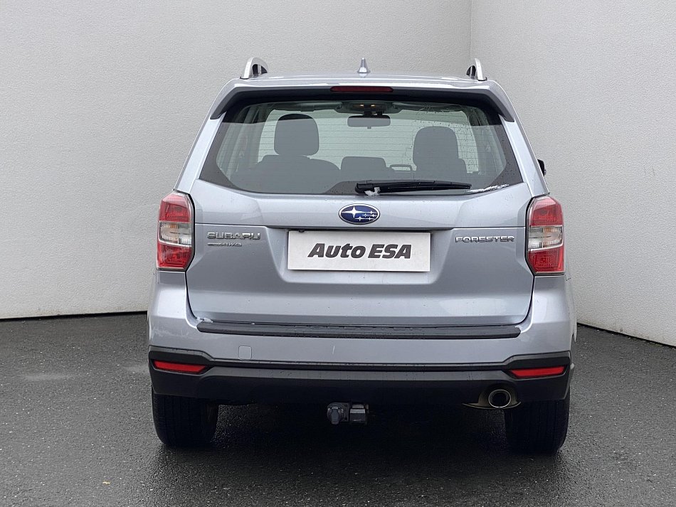 Subaru Forester 2.0i  AWD