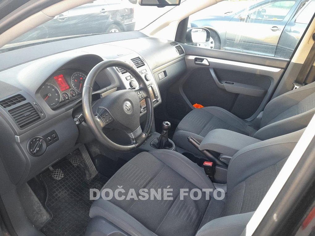 Volkswagen Touran 1.4TSI 