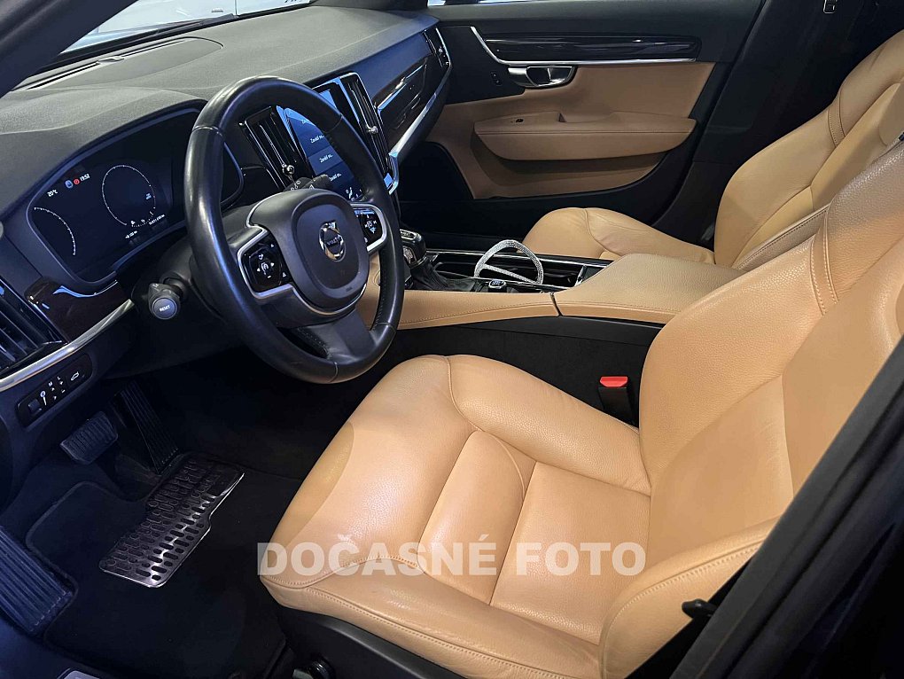 Volvo V90 2.0 D Momentum