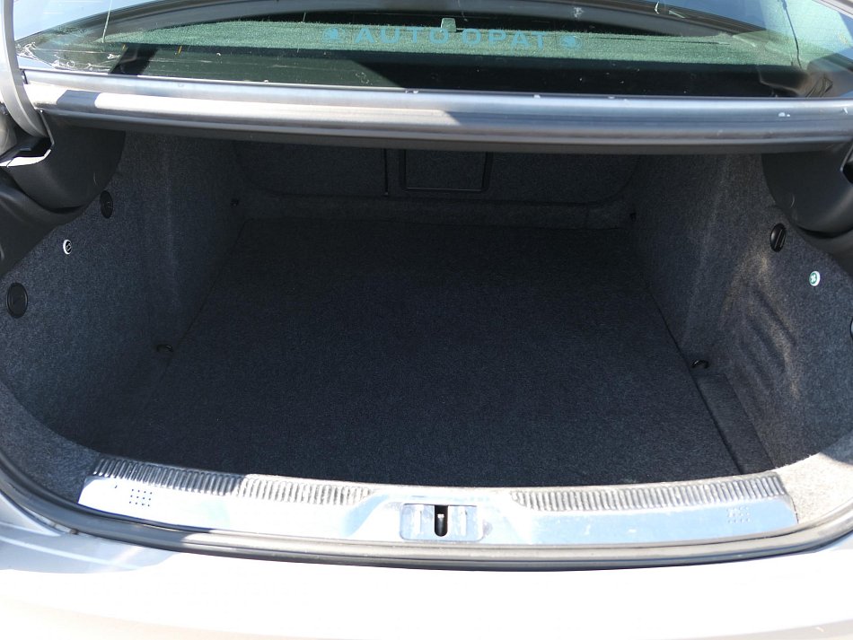 Škoda Superb II 3.6 FSi Elegance 4x4