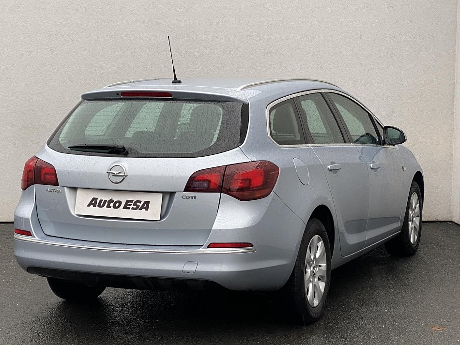 Opel Astra 1.6i  SPORTS TOURER