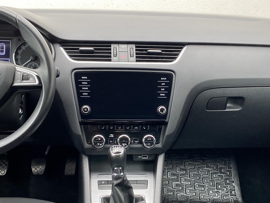 Škoda Octavia III 1.6 TDi Ambition Plus