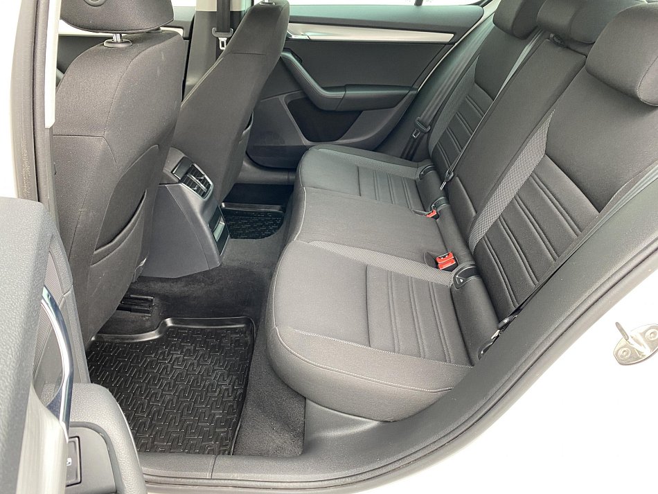 Škoda Octavia III 1.6 TDi Ambition Plus