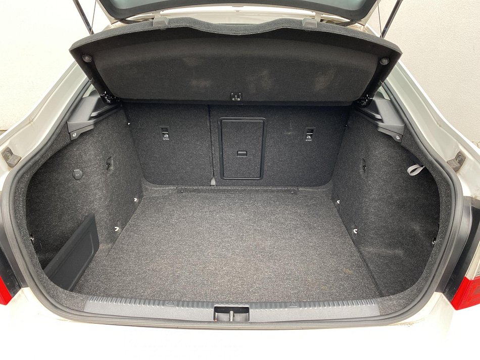 Škoda Octavia III 1.6 TDi Ambition Plus