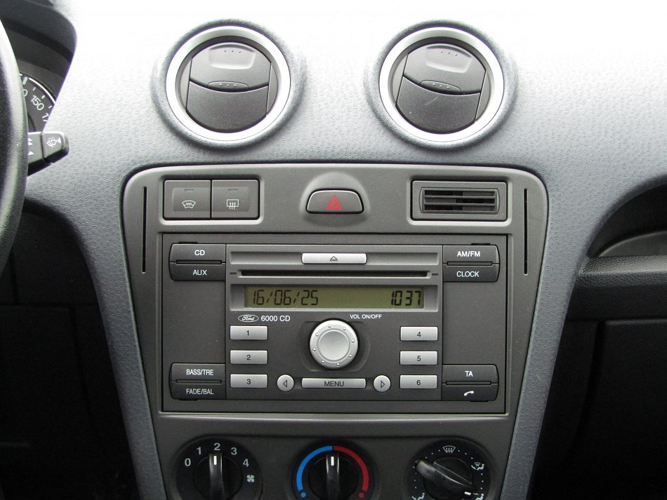 Ford Fusion 1.4 i 
