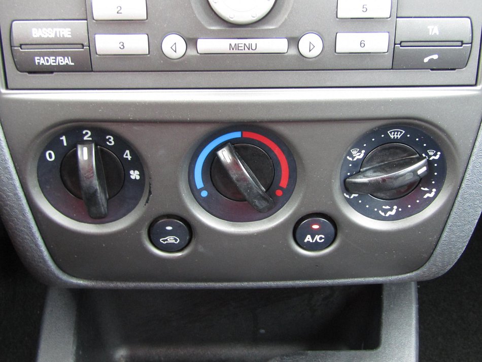 Ford Fusion 1.4 i 