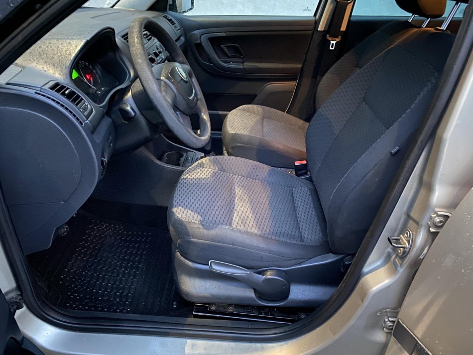 Škoda Fabia II 1.2 TSI Ambiente