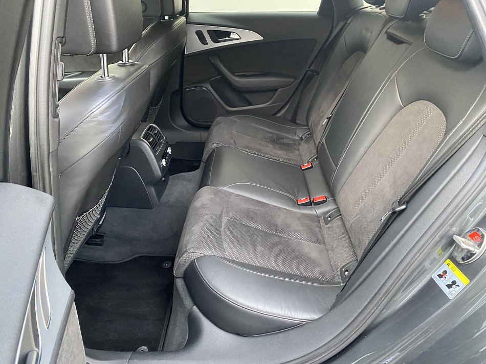 Audi A6 3.0TDi S-line Quattro