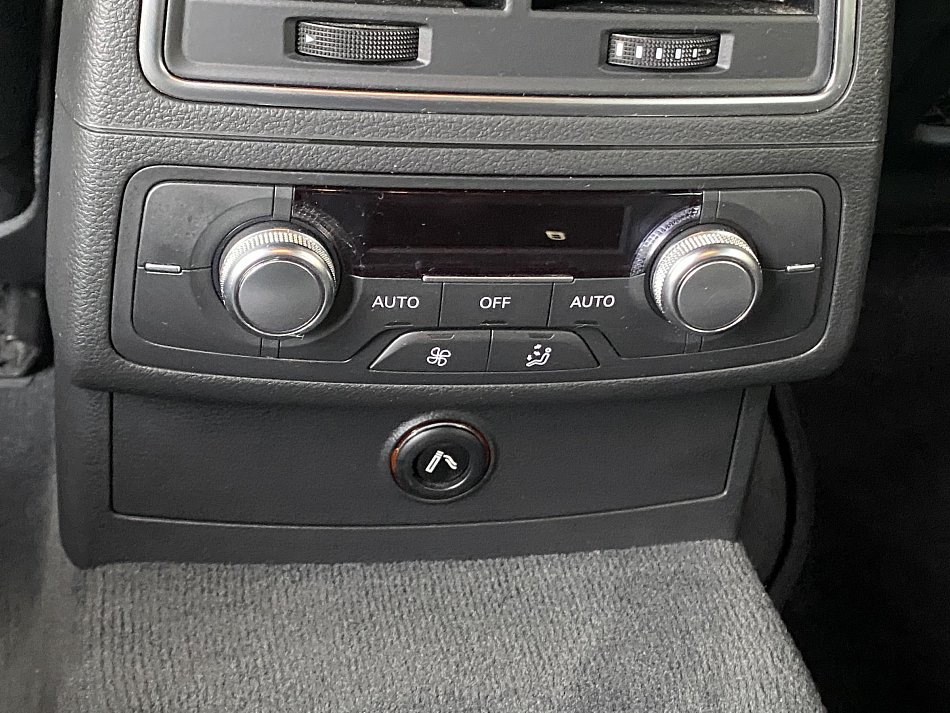 Audi A6 3.0TDi S-line Quattro