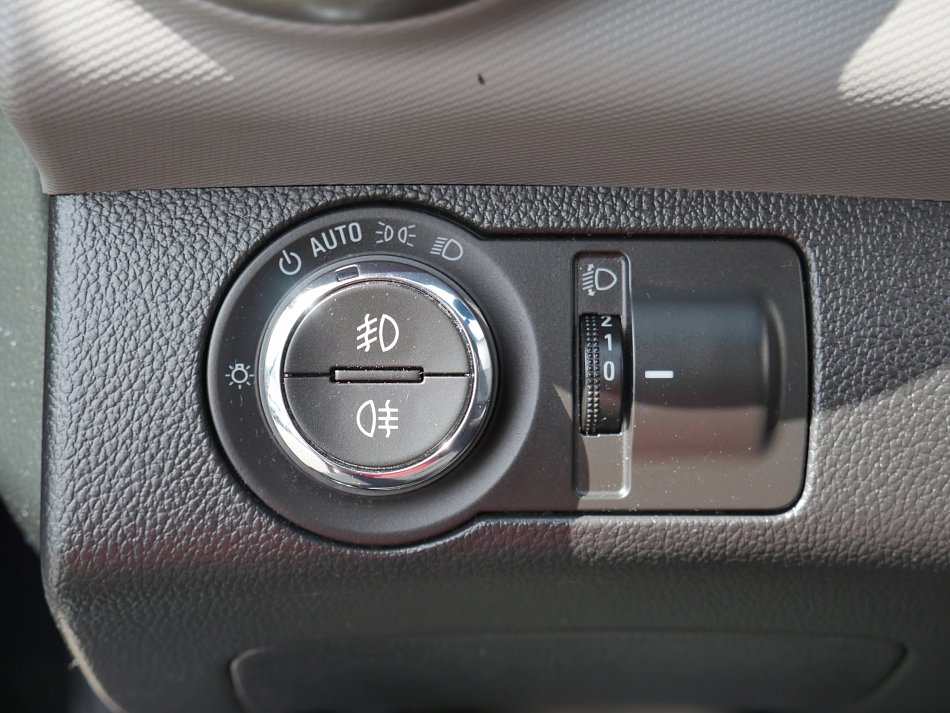 Chevrolet Aveo 1.6 i 