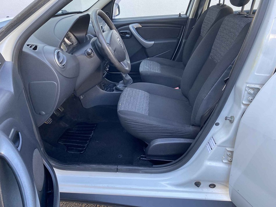 Dacia Duster 1.6i 