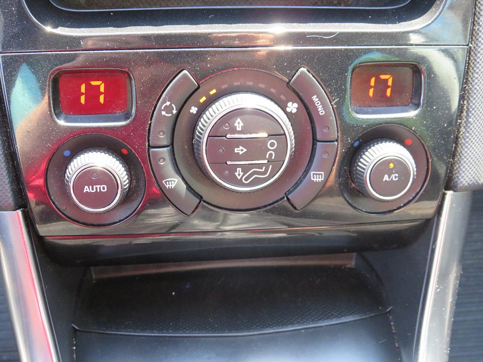Peugeot 308 1.6i 