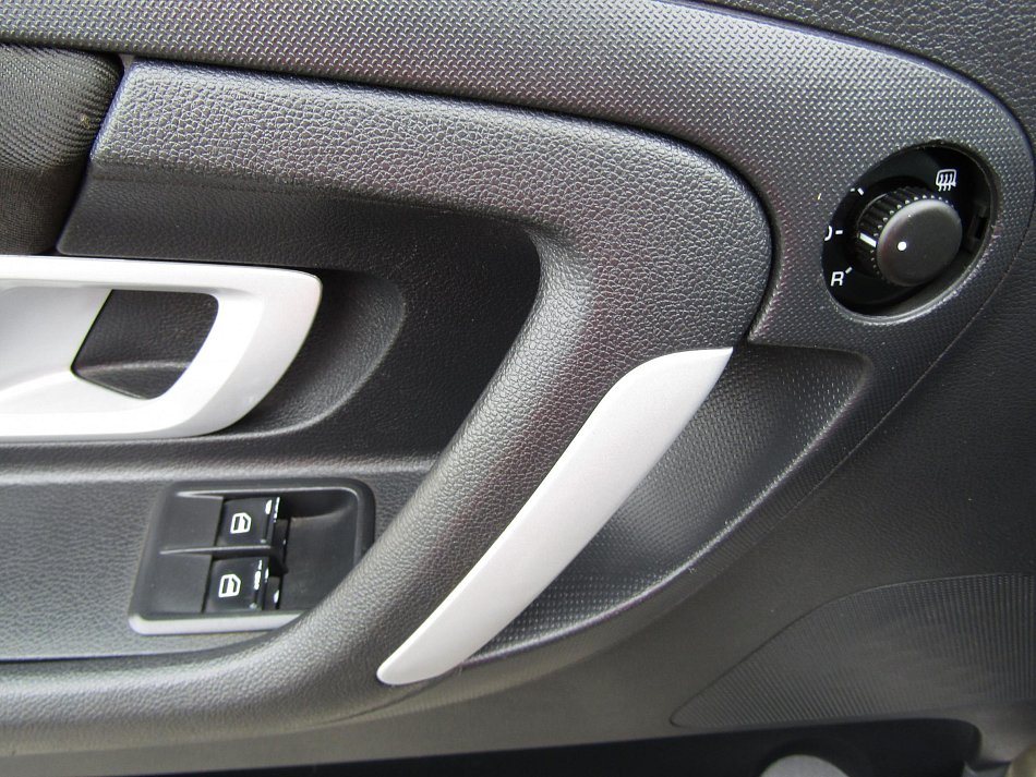 Škoda Roomster 1.2 i 