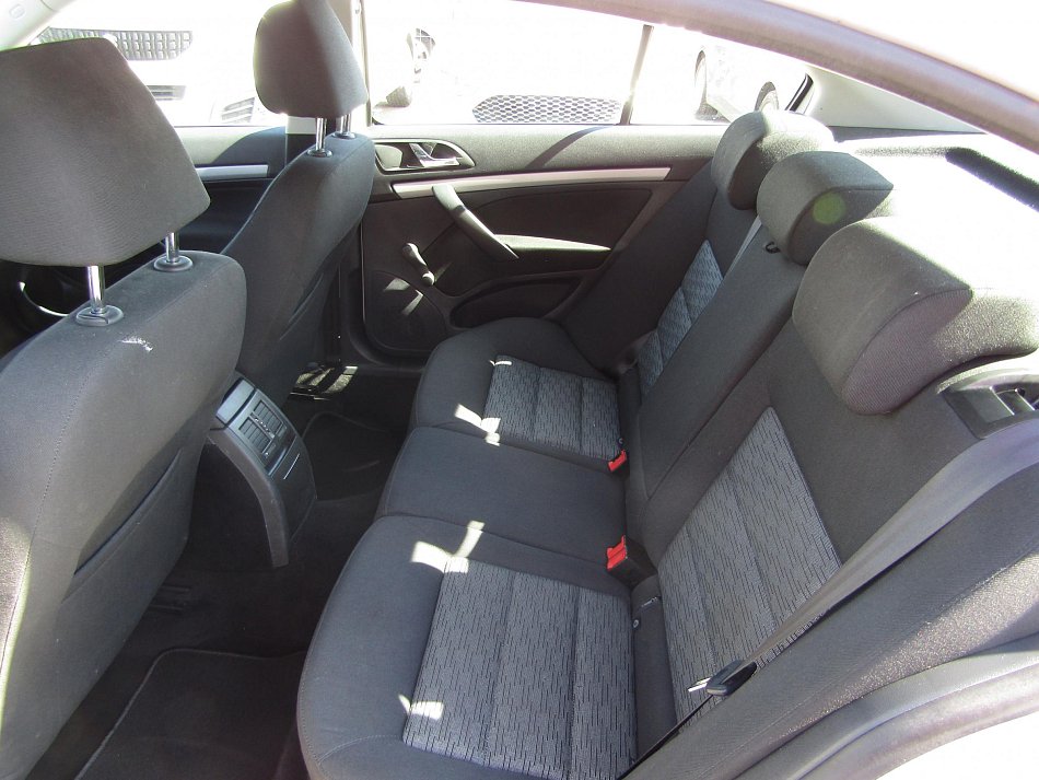 Škoda Octavia II 1.6i Ambition