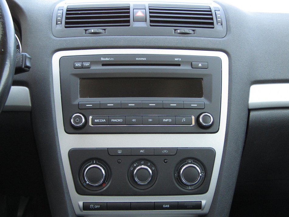 Škoda Octavia II 1.6i Ambition