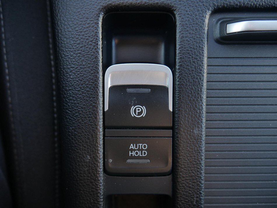 Volkswagen Passat 2.0TDi 