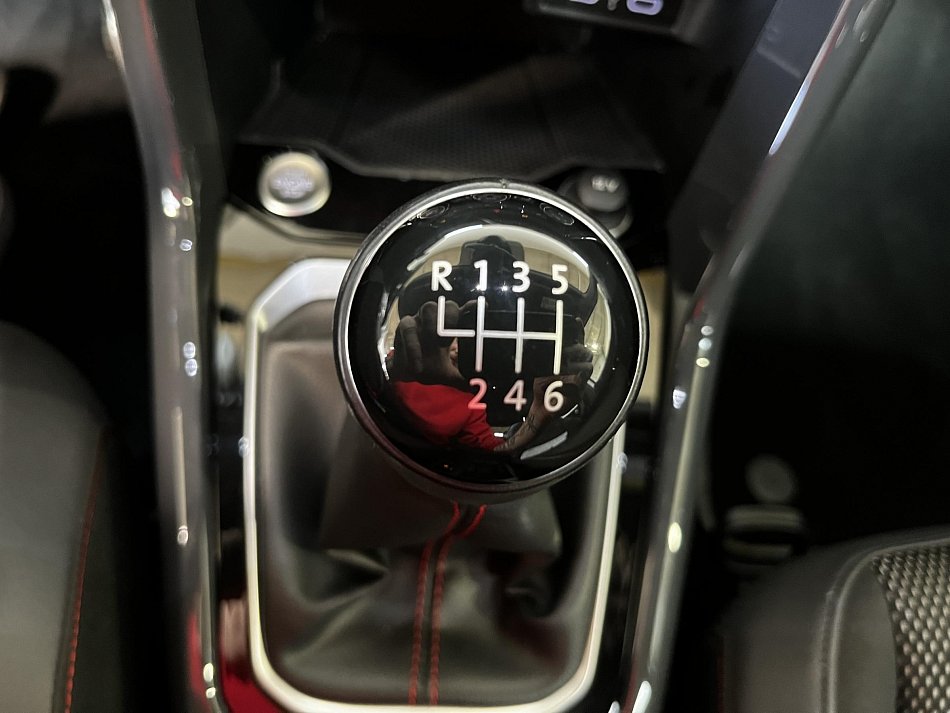 Volkswagen T-Roc 1.5TSi 