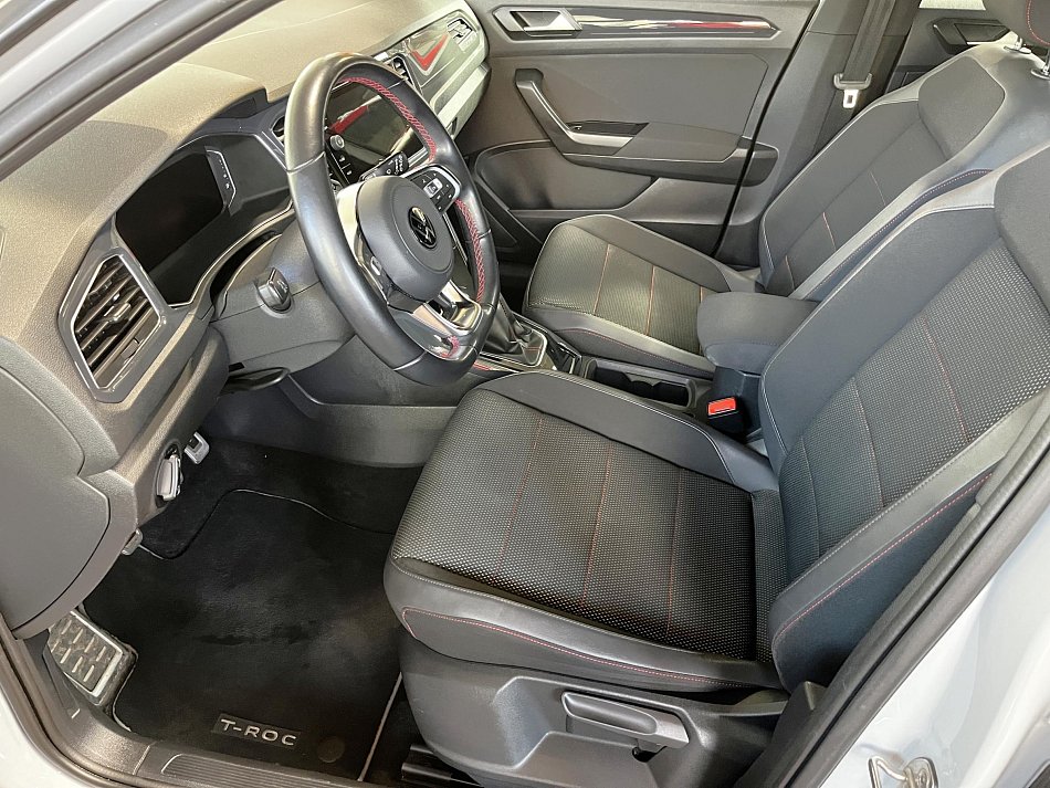 Volkswagen T-Roc 1.5TSi 