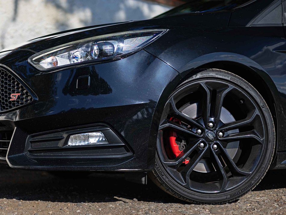 Ford Focus 2.0EB ST