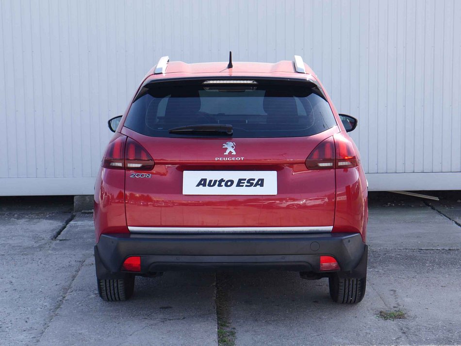 Peugeot 2008 1.2 PT 