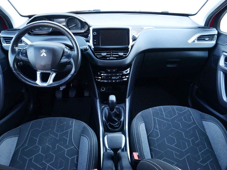Peugeot 2008 1.2 PT 