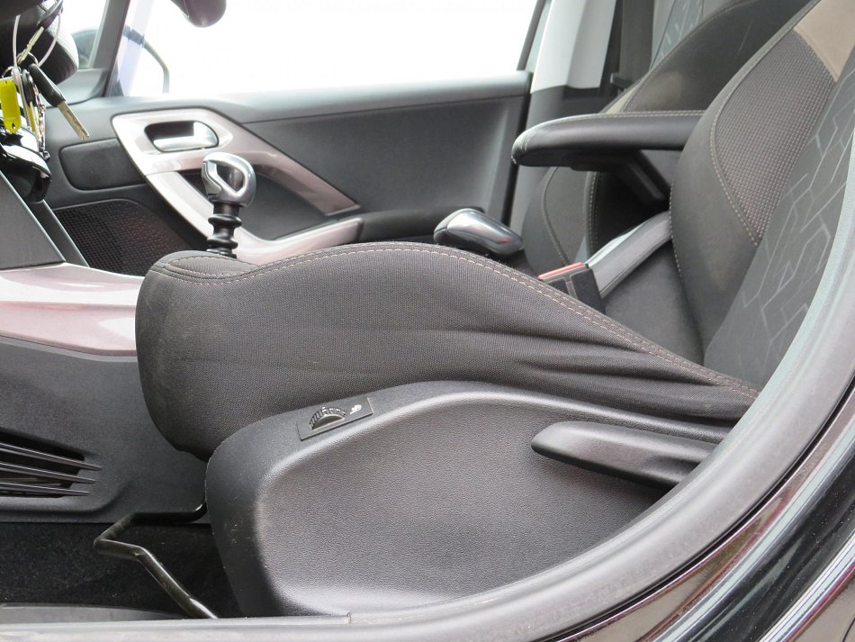 Peugeot 2008 1.6 BLUEHDI 