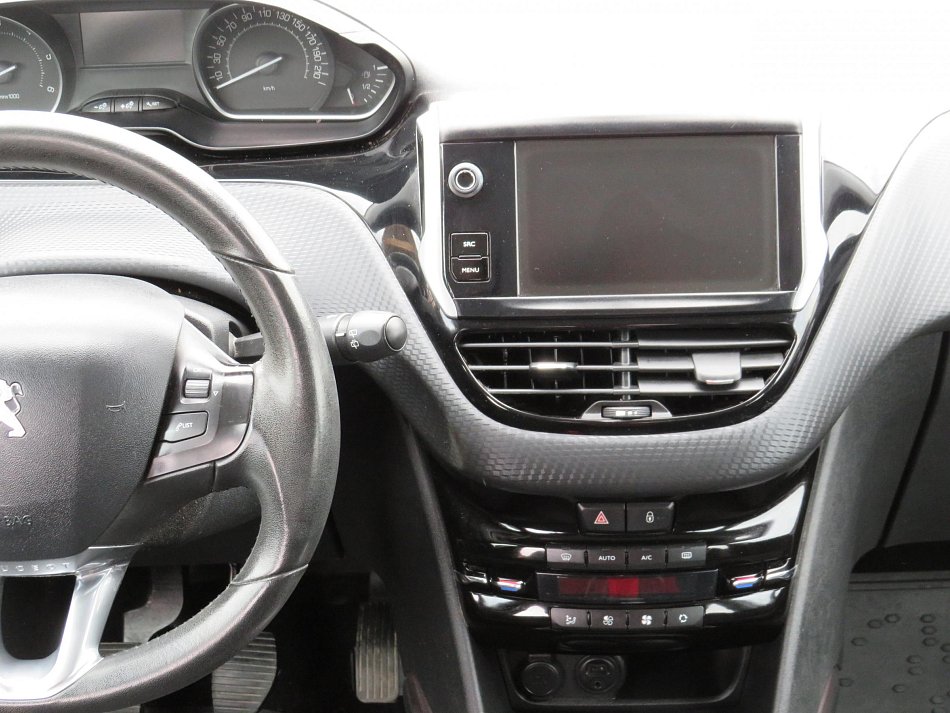 Peugeot 2008 1.6 BLUEHDI 