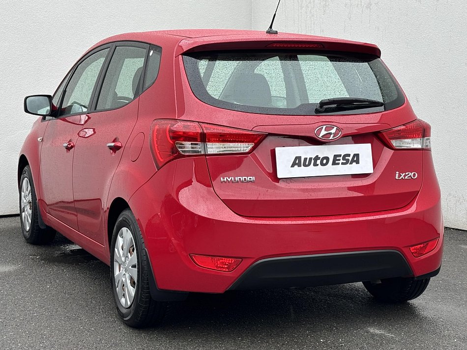 Hyundai Ix20 1.4i 