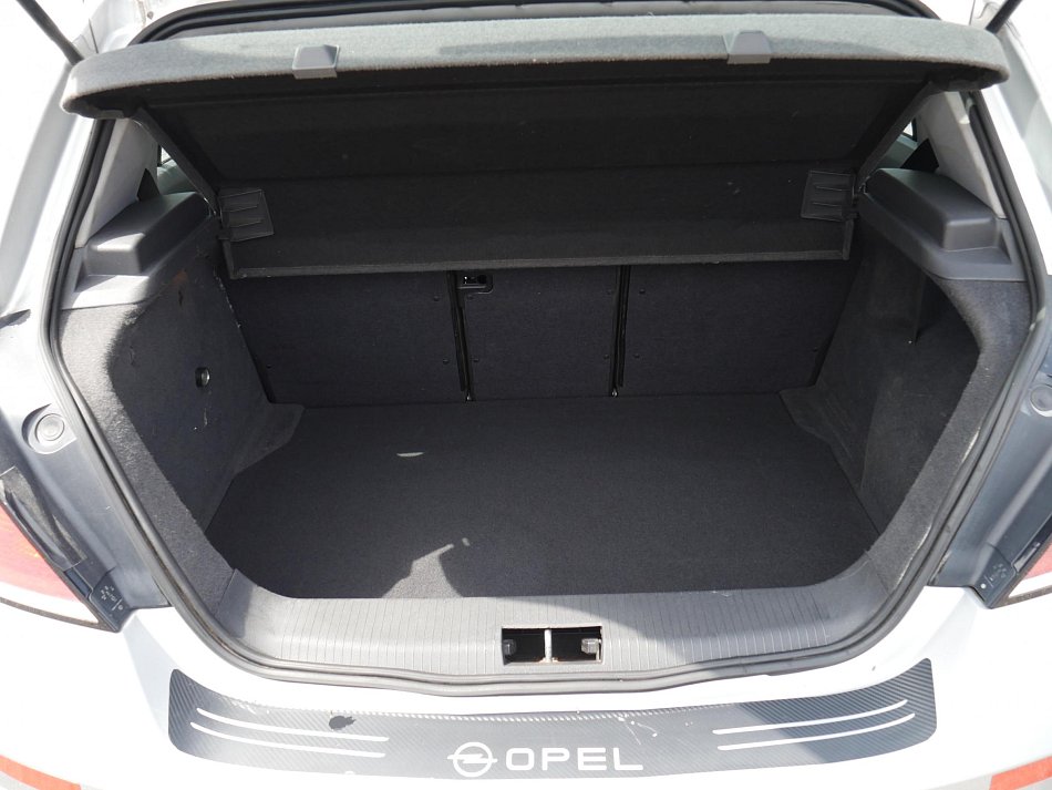 Opel Astra 1.4 16V 