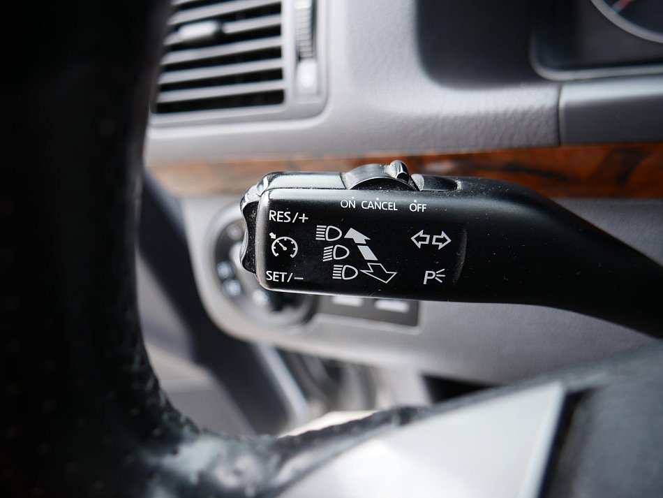 Volkswagen Touran 2.0 TDi  7míst
