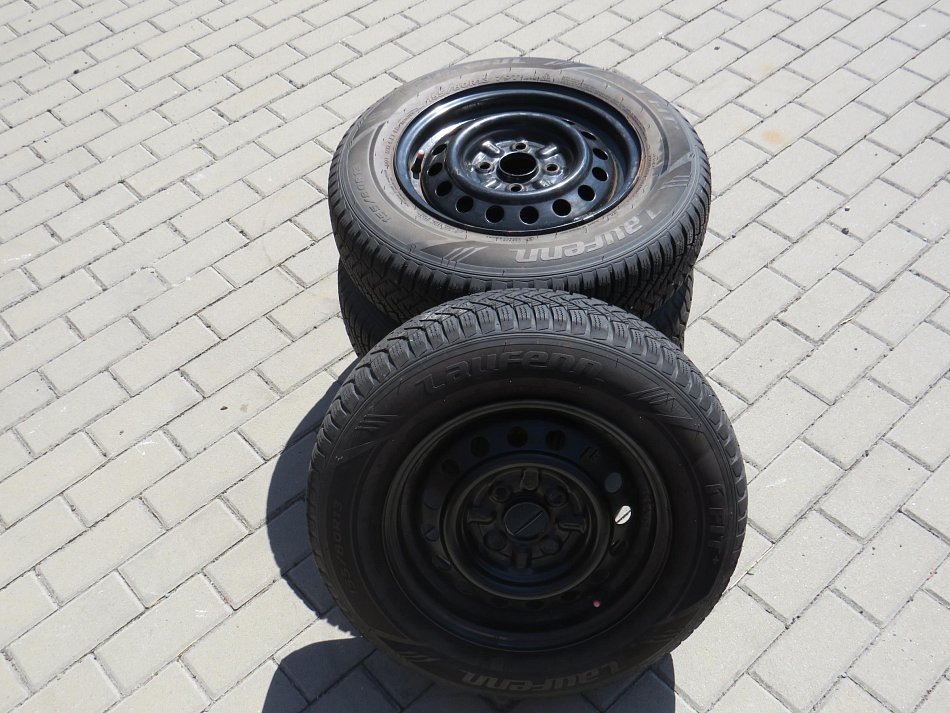 Toyota Yaris 1.0i 