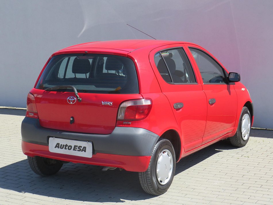 Toyota Yaris 1.0i 