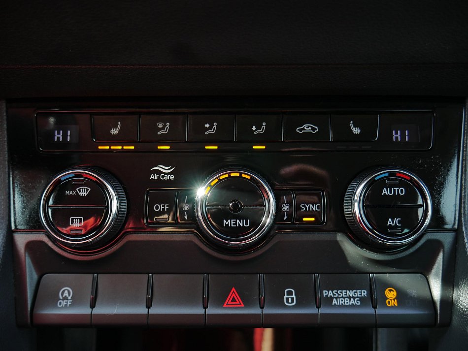 Škoda Karoq 1.6 TDi Ambition